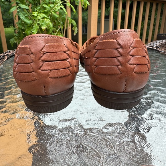 Softspots Brown Leather Women's Loafers size 9.5W - Picture 5 of 6